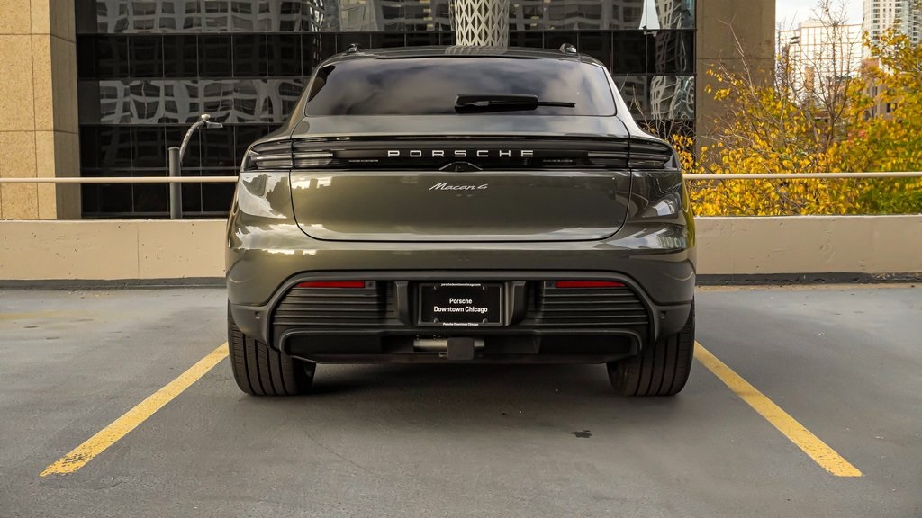 2024 Porsche Macan Electric 4 4