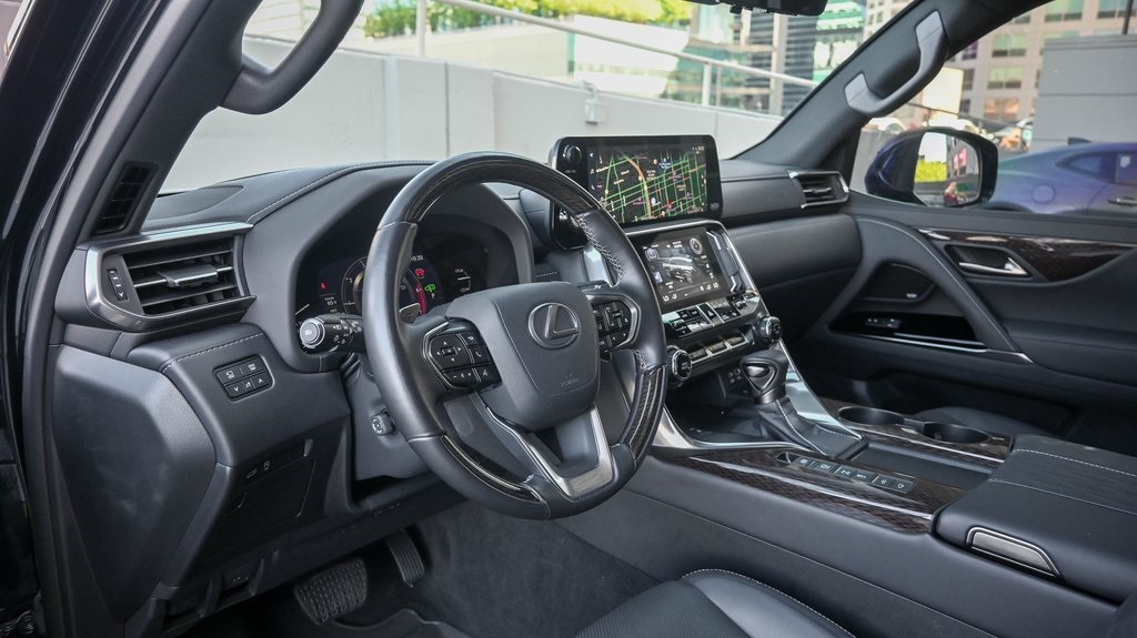 2023 Lexus LX 600 Ultra Luxury 7