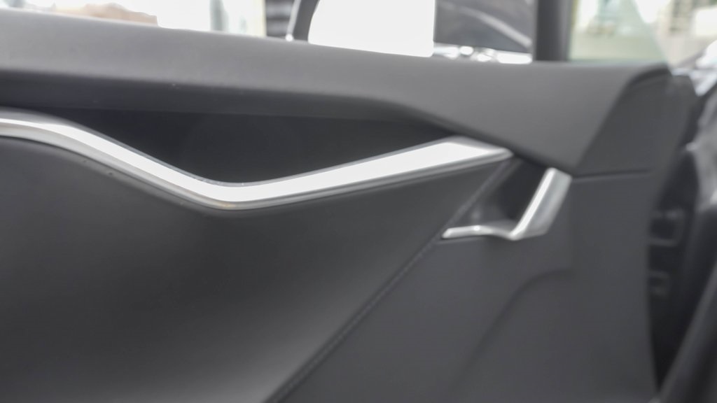 2016 Tesla Model S 70D 16