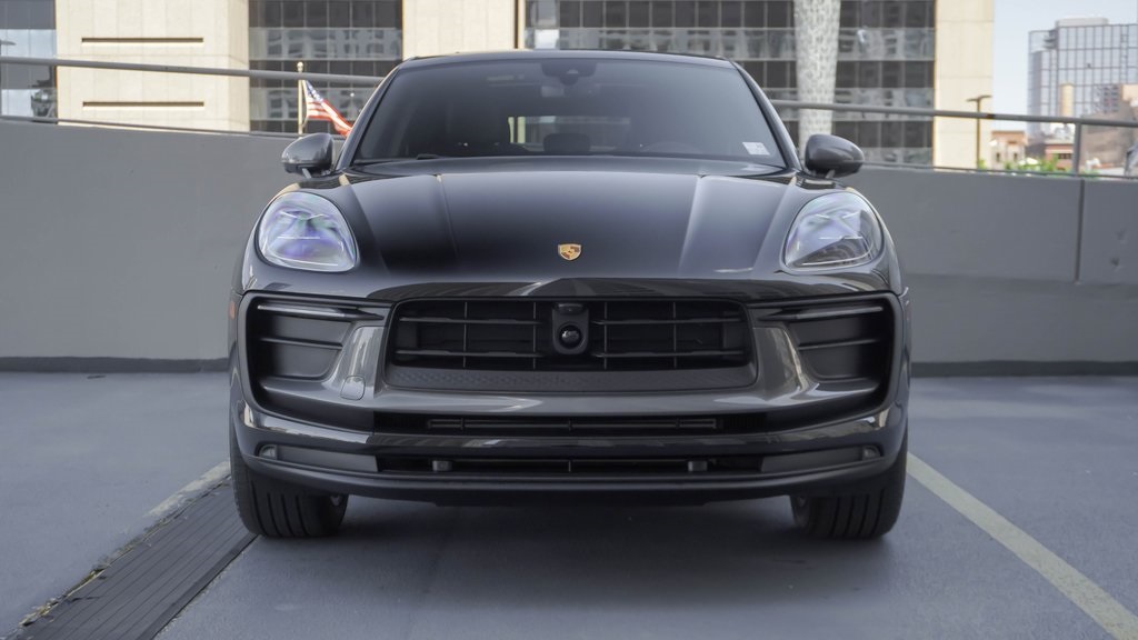 2024 Porsche Macan T 2