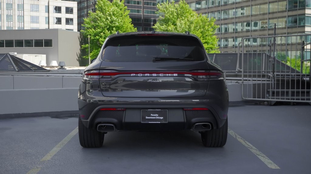 2024 Porsche Macan  4