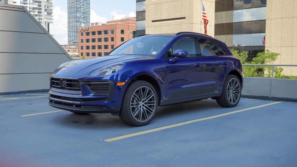 2024 Porsche Macan  1