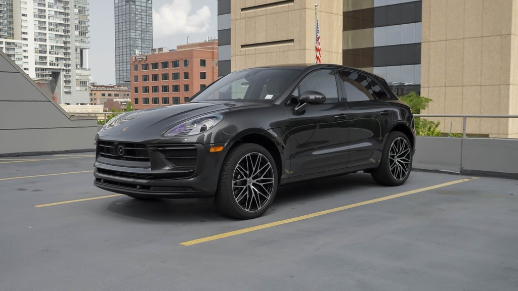 2024 Porsche Macan  1