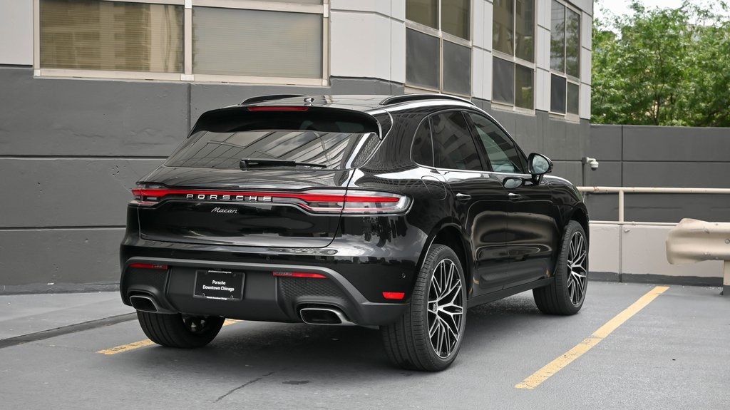 2024 Porsche Macan  3