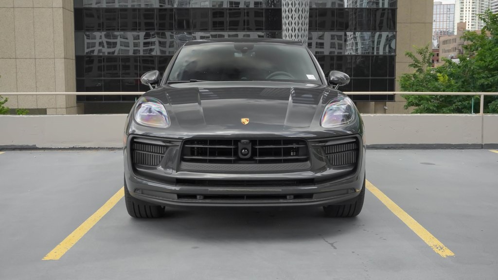 2024 Porsche Macan S 2