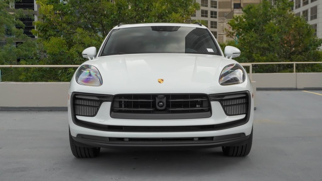 2024 Porsche Macan S 2