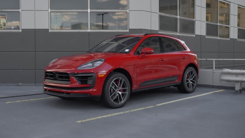 2024 Porsche Macan S 1