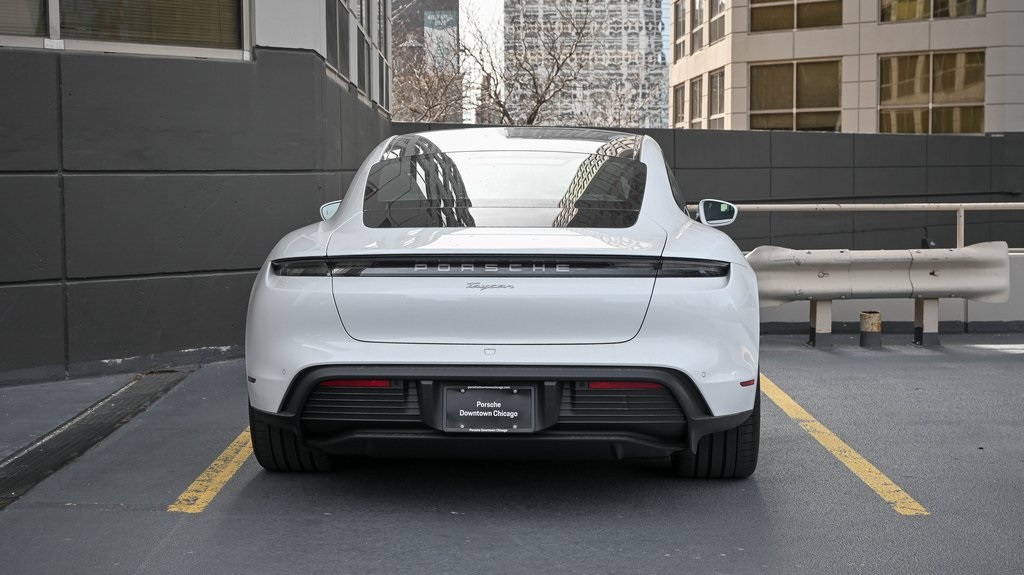 2024 Porsche Taycan  4