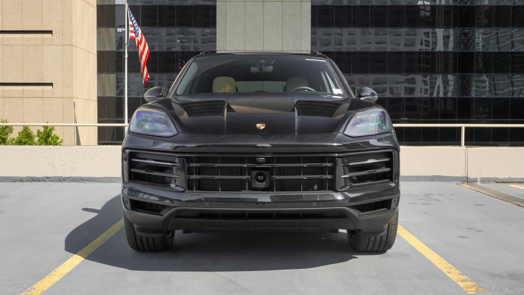 2025 Porsche Cayenne  2