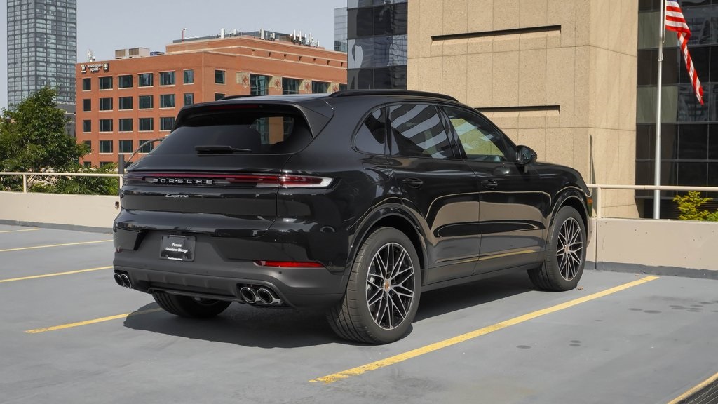 2025 Porsche Cayenne  3