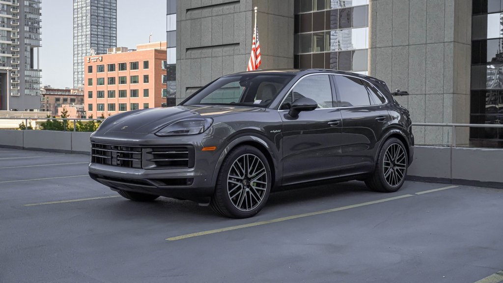 2025 Porsche Cayenne E-Hybrid  1