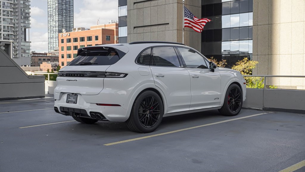 2025 Porsche Cayenne GTS 3