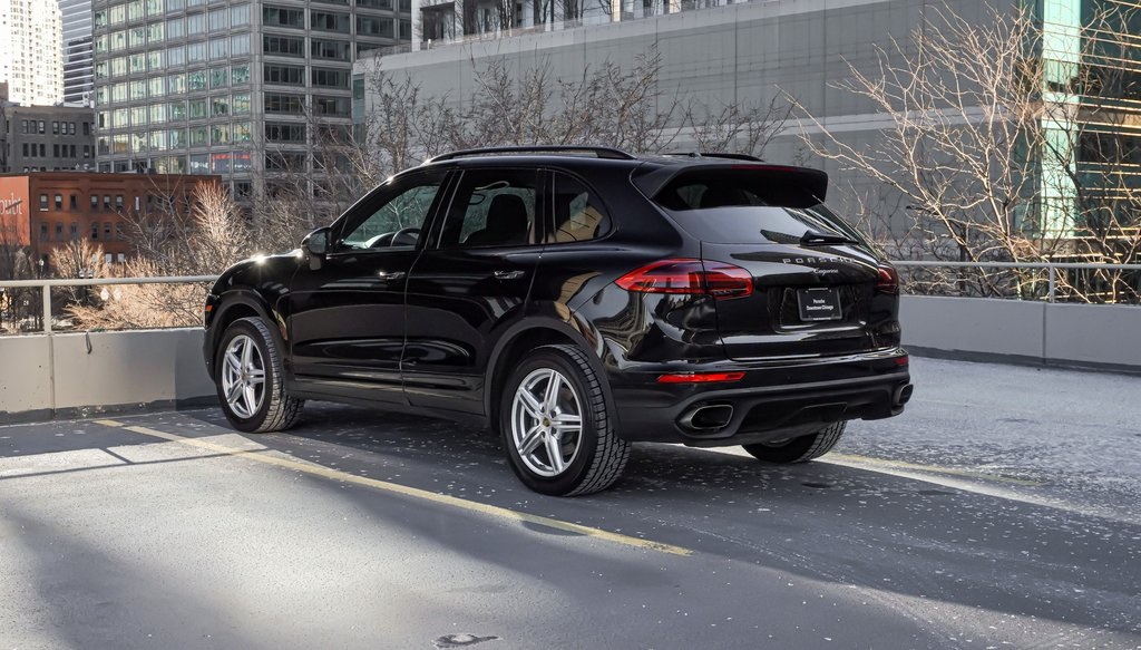 2016 Porsche Cayenne  8