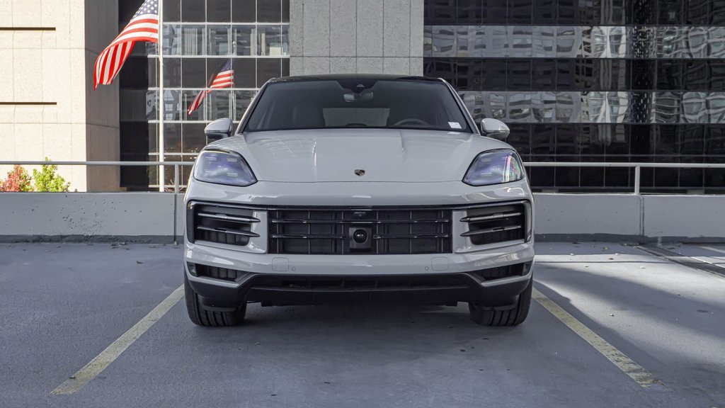 2025 Porsche Cayenne Coupe S 2