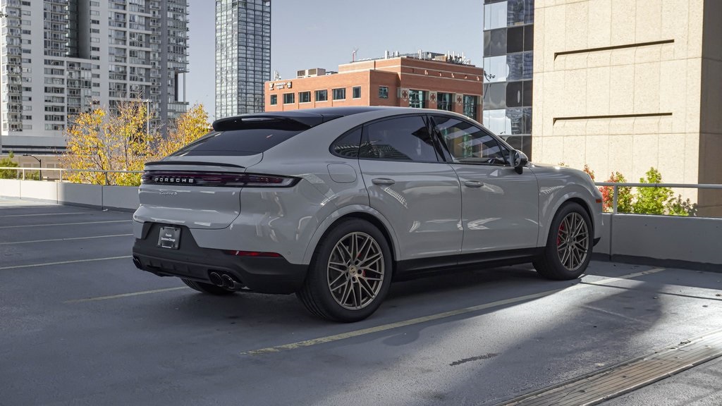 2025 Porsche Cayenne Coupe S 3