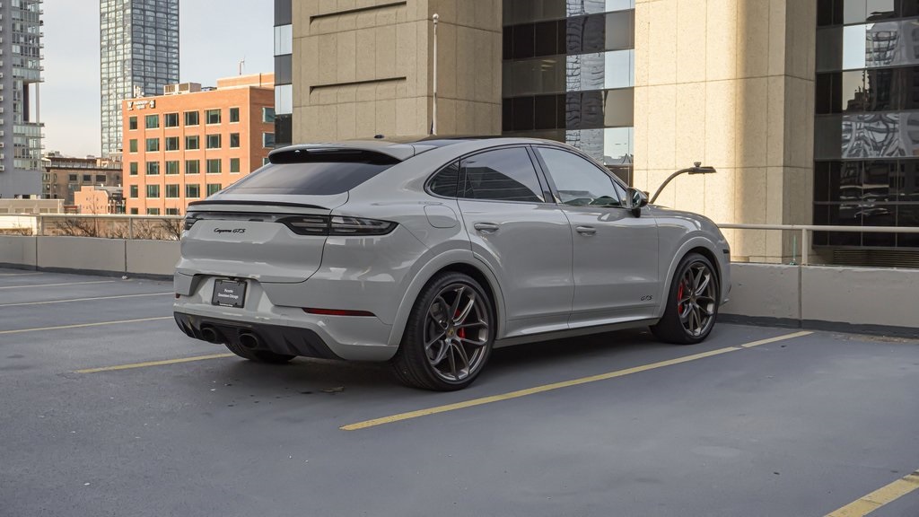 2022 Porsche Cayenne Coupe GTS 6