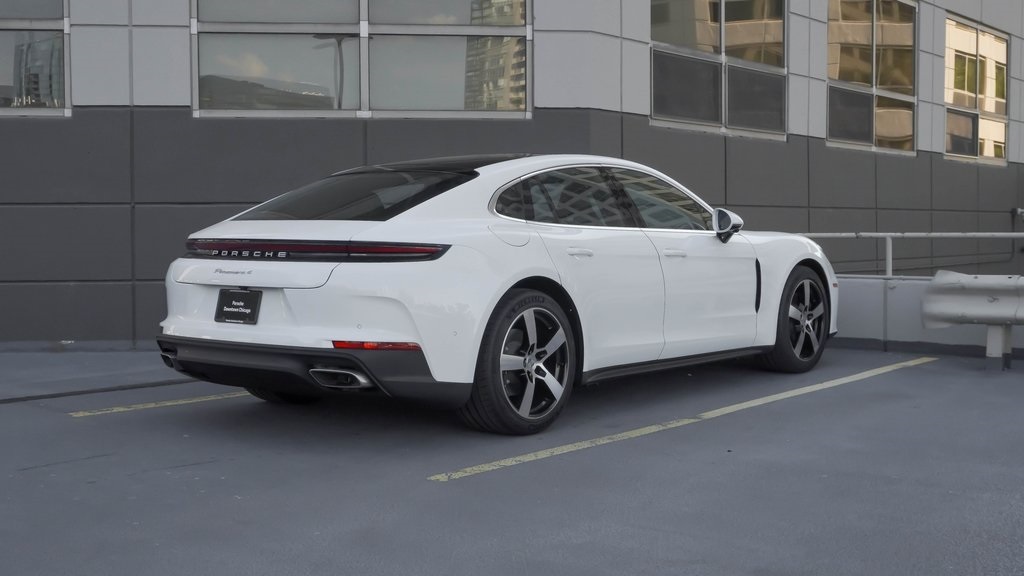 2025 Porsche Panamera 4 3