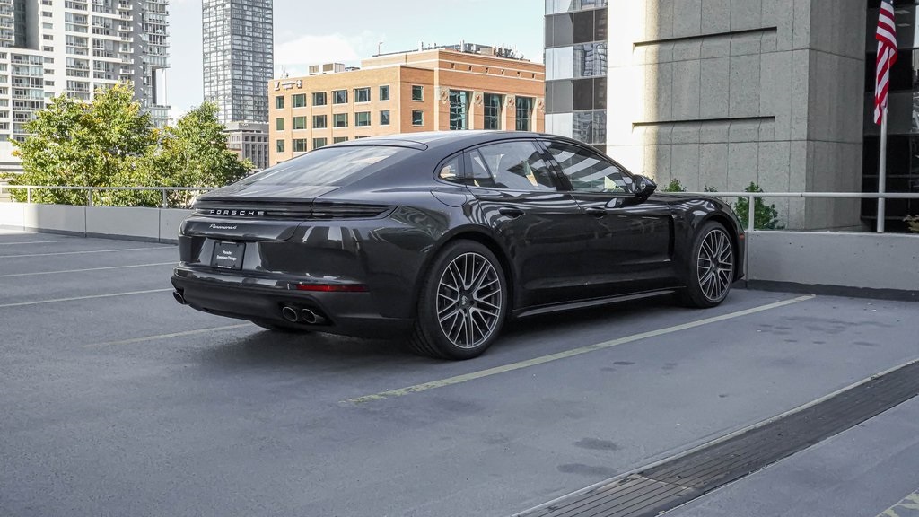 2025 Porsche Panamera 4 3