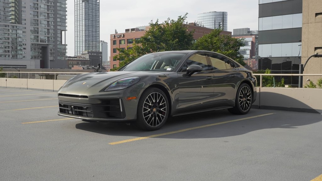 2025 Porsche Panamera 4 1