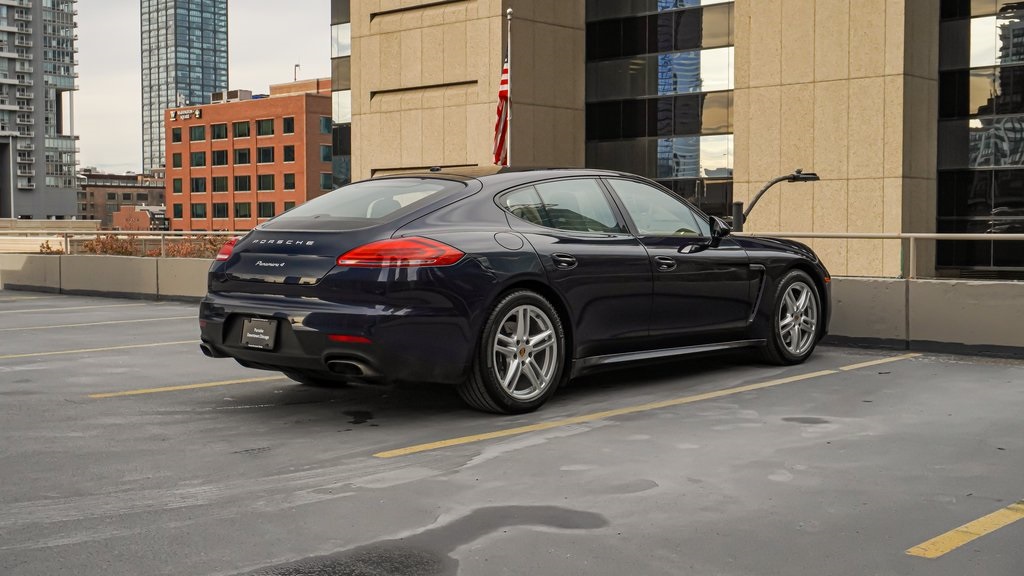 2015 Porsche Panamera 4 3