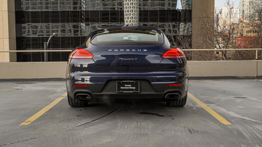 2015 Porsche Panamera 4 4