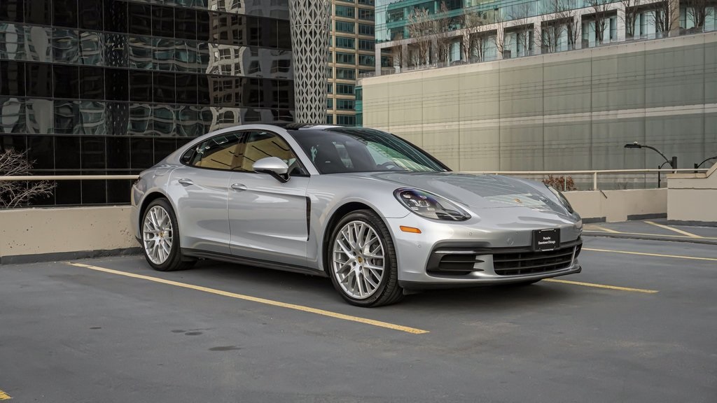 2017 Porsche Panamera 4 3