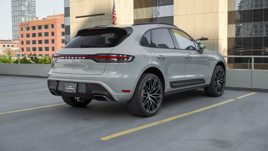 2025 Porsche Macan  3