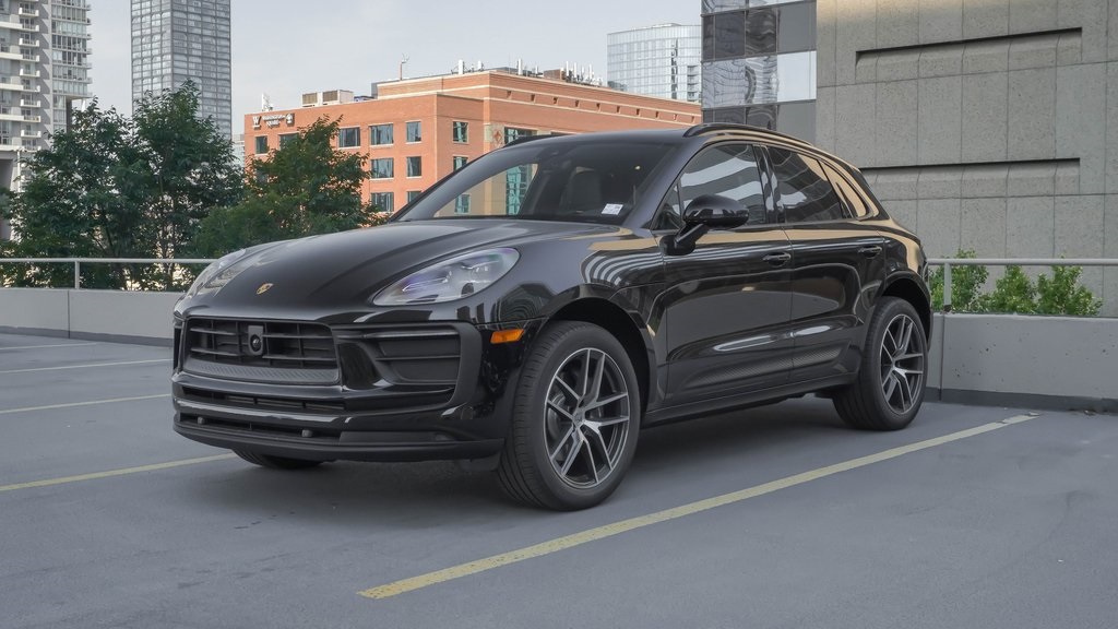 2025 Porsche Macan  1