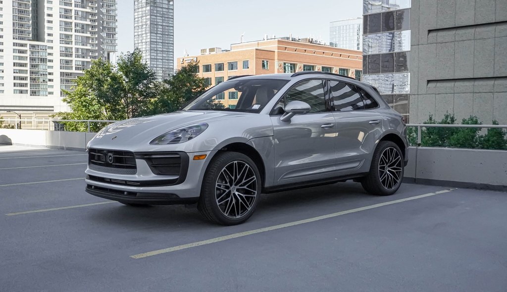 2025 Porsche Macan  1