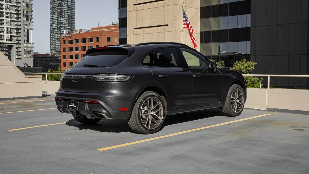 2025 Porsche Macan  3