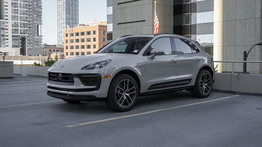 2025 Porsche Macan  1