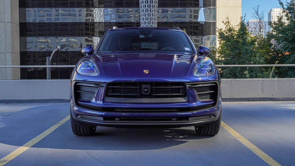 2025 Porsche Macan  2