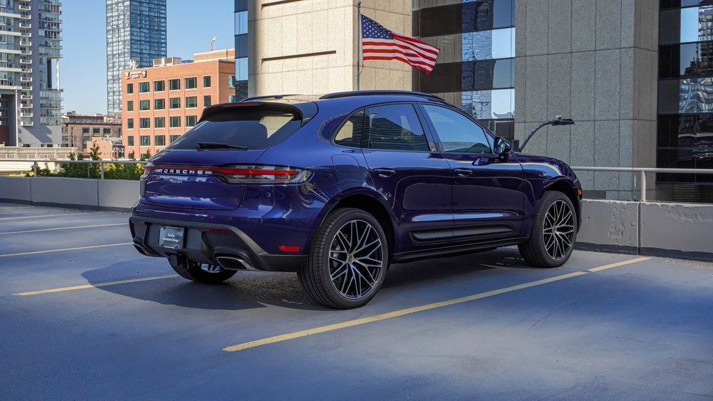 2025 Porsche Macan  3