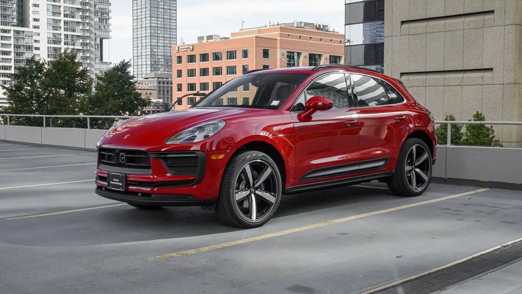 2025 Porsche Macan  1