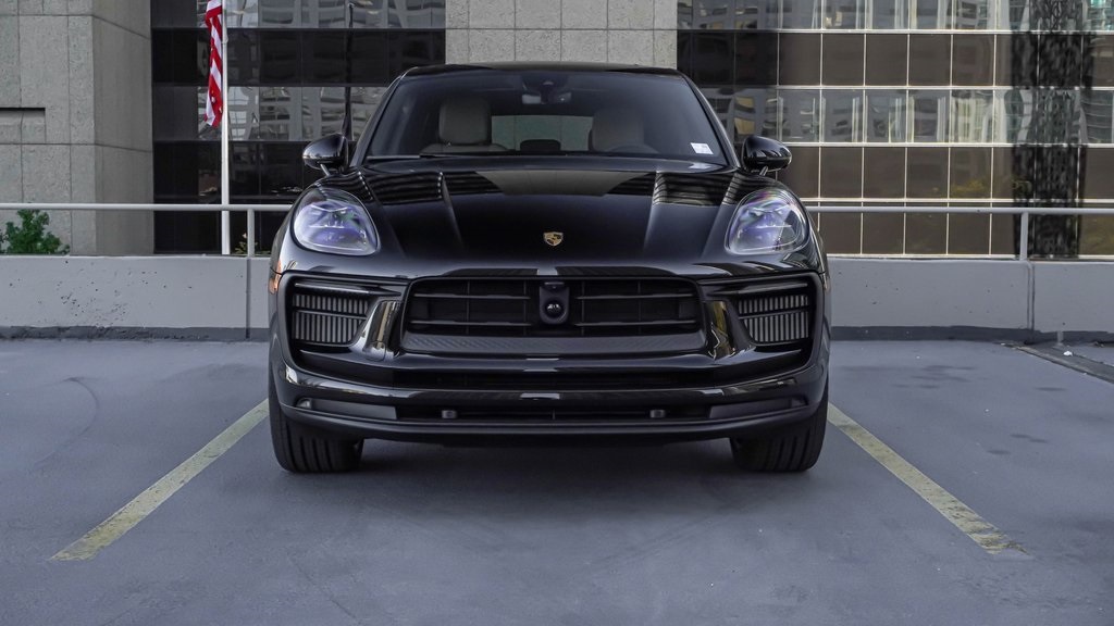 2025 Porsche Macan S 2