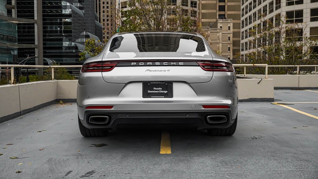 2020 Porsche Panamera 4 4