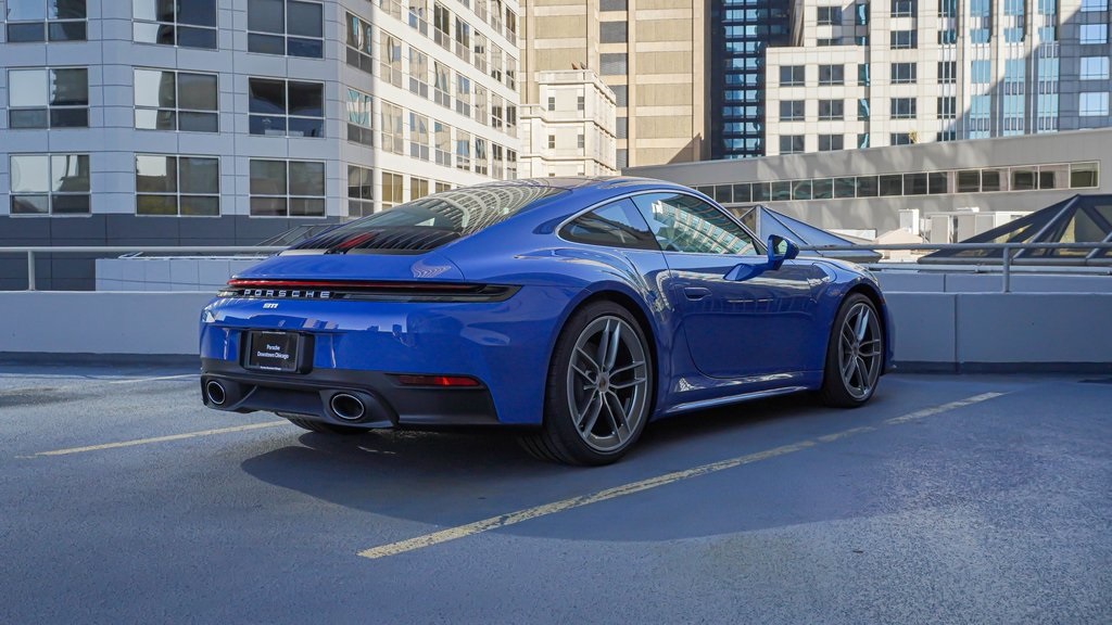 2025 Porsche 911 Carrera 3