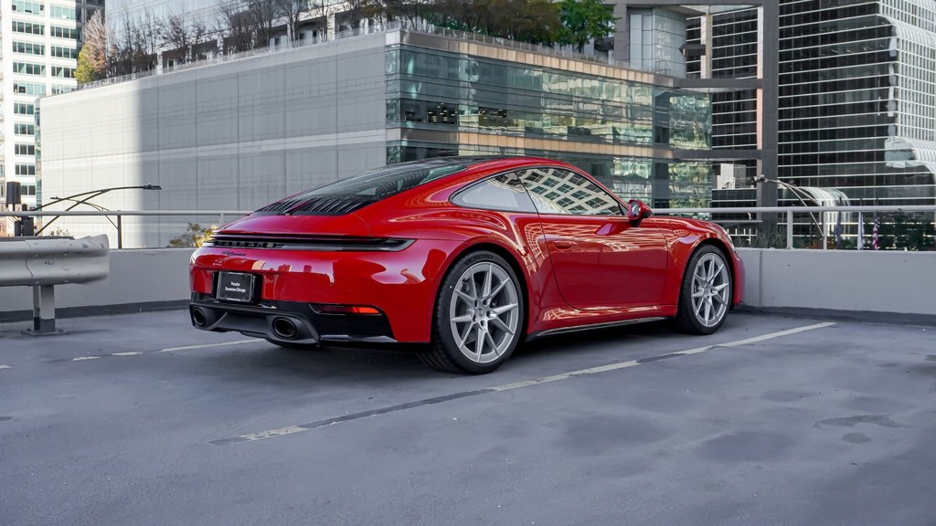 2025 Porsche 911 Carrera 3