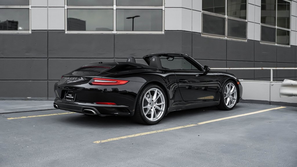 2017 Porsche 911 Carrera Cabriolet 4