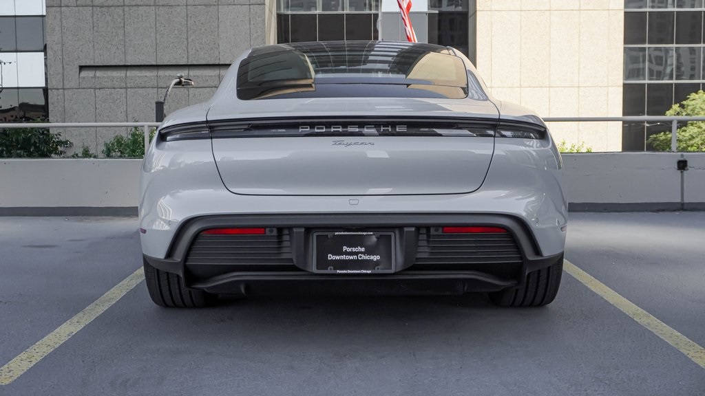 2025 Porsche Taycan  4