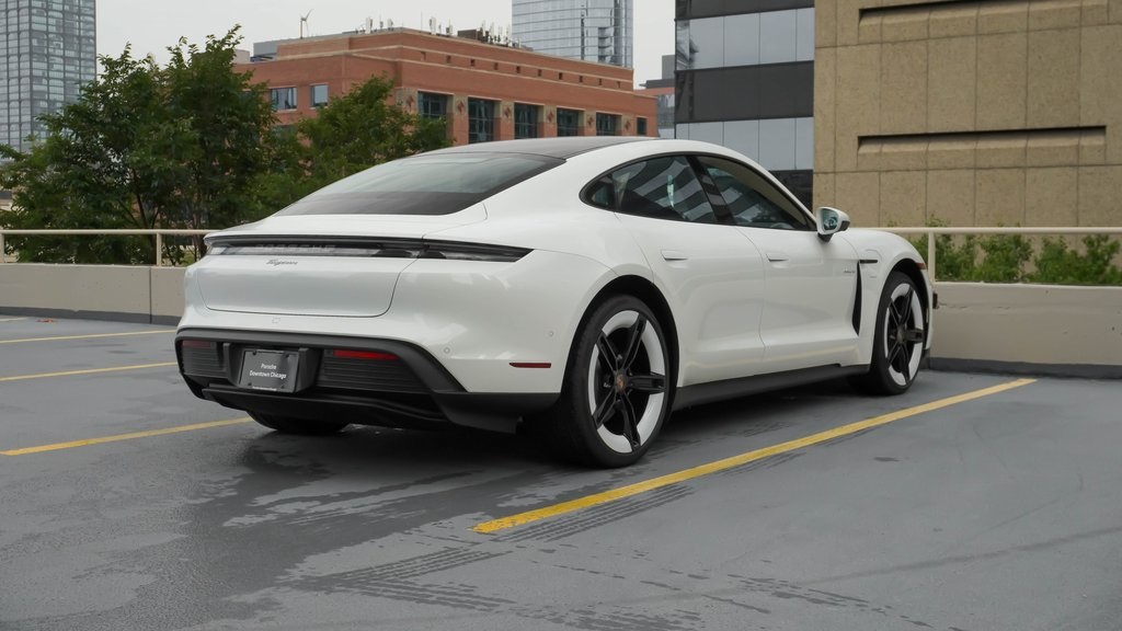 2025 Porsche Taycan  4