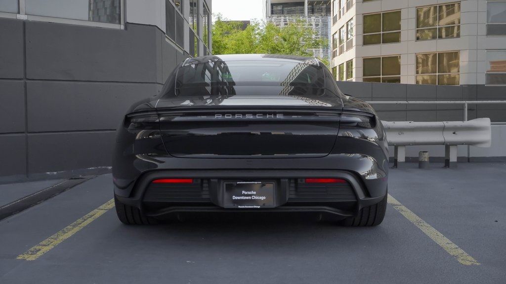 2025 Porsche Taycan  4