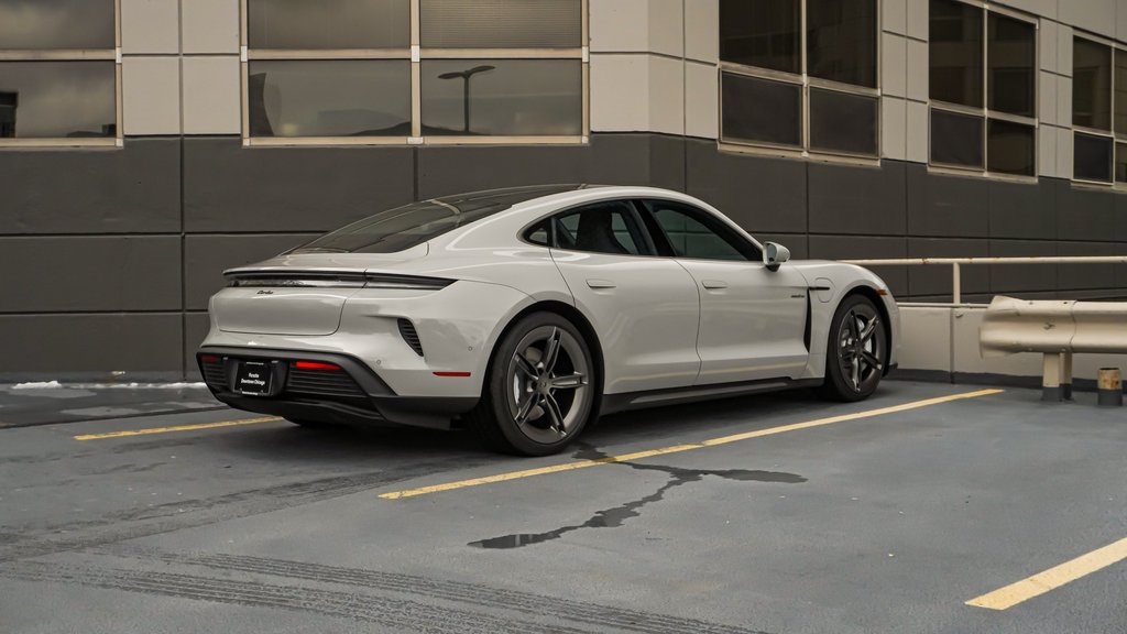 2025 Porsche Taycan Turbo 3