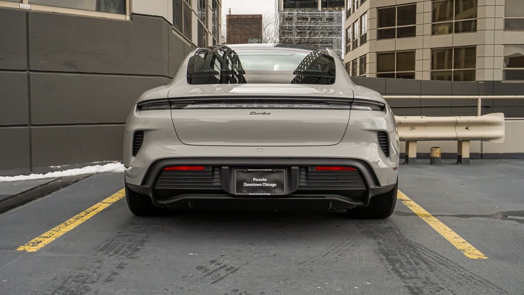 2025 Porsche Taycan Turbo 4