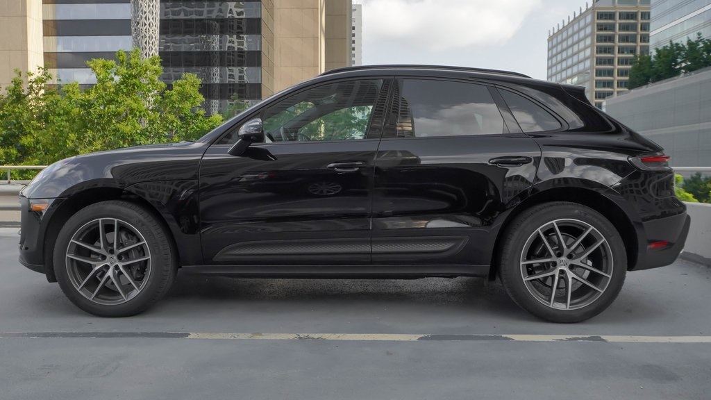 2024 Porsche Macan  3