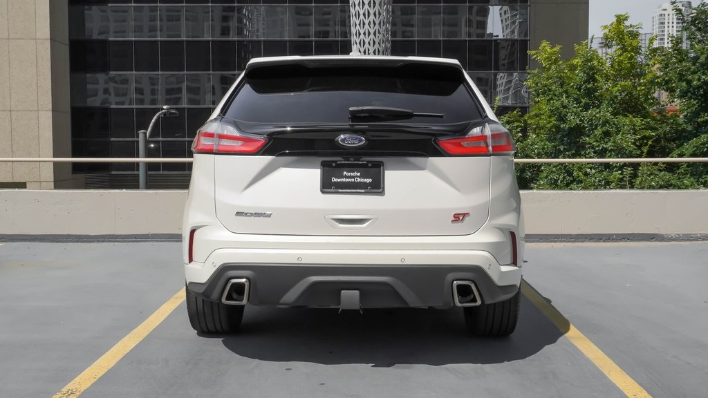 2019 Ford Edge ST 4