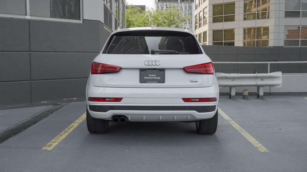 2016 Audi Q3 2.0T Prestige 4