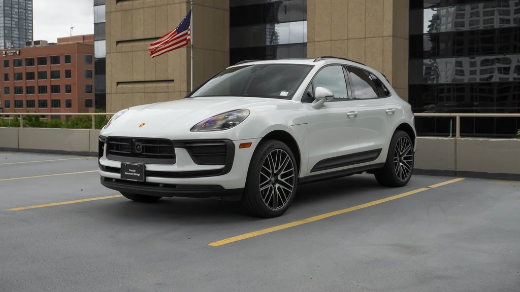 2024 Porsche Macan  1