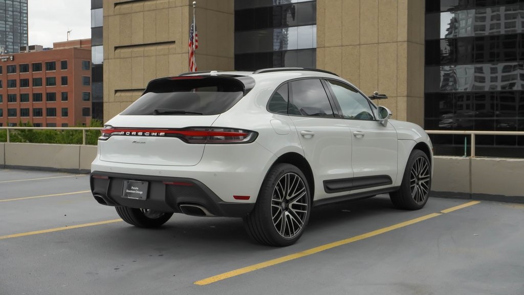 2024 Porsche Macan  3