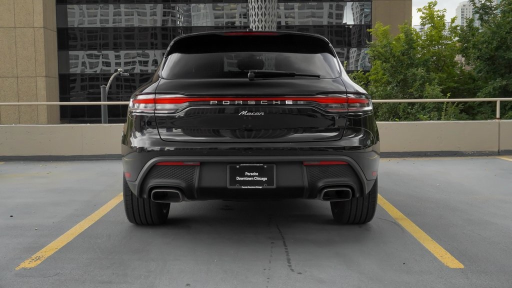 2024 Porsche Macan  4